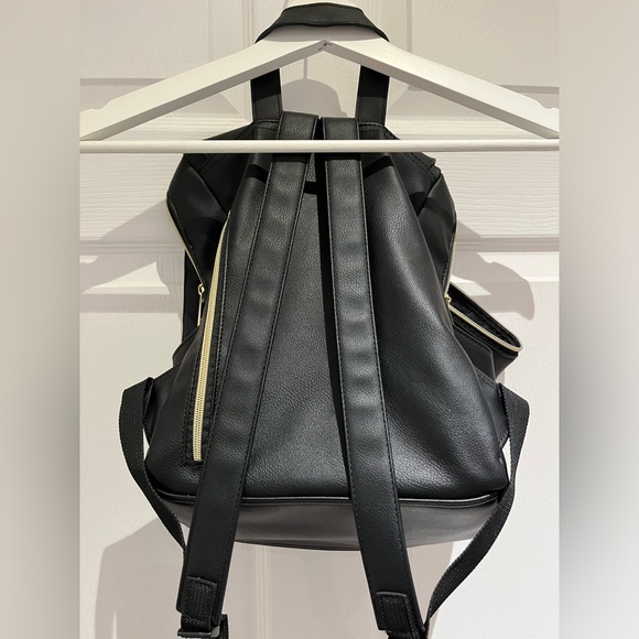 🖤Legato Largo Black Faux Leather Backpack🖤 - Picture 3 of 4